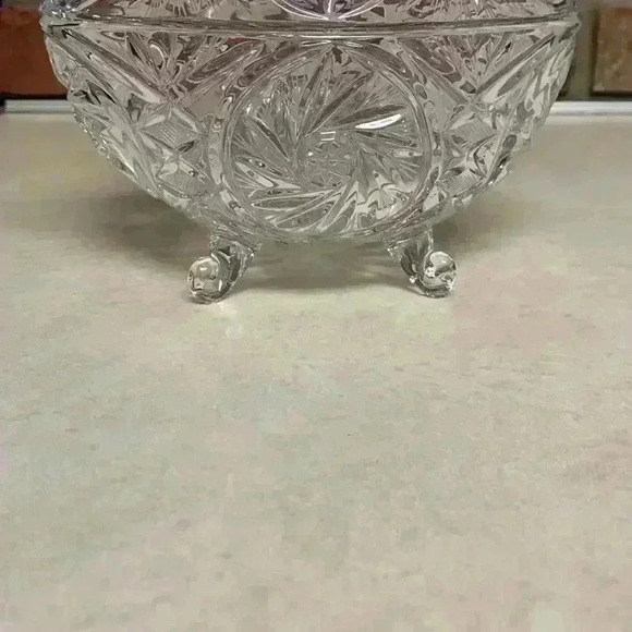 Vintage Footed Crystal Candy Bowl/Dish With Lid..Oval Shaped With Etching 4 Feet - Picture 3 of 16